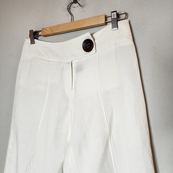 Larry Levine linen rayon white cropped wideleg pants.  Size 6 - Picture 8 of 14